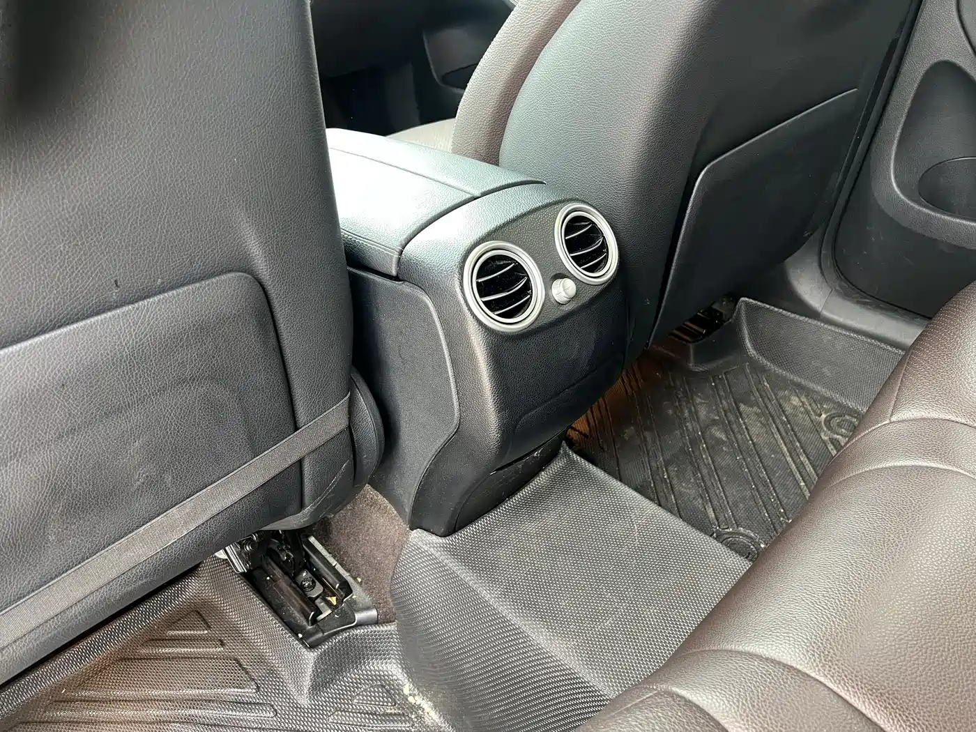 Mercedes-Benz GLC 2019 GLC 200 4MATIC фото 13