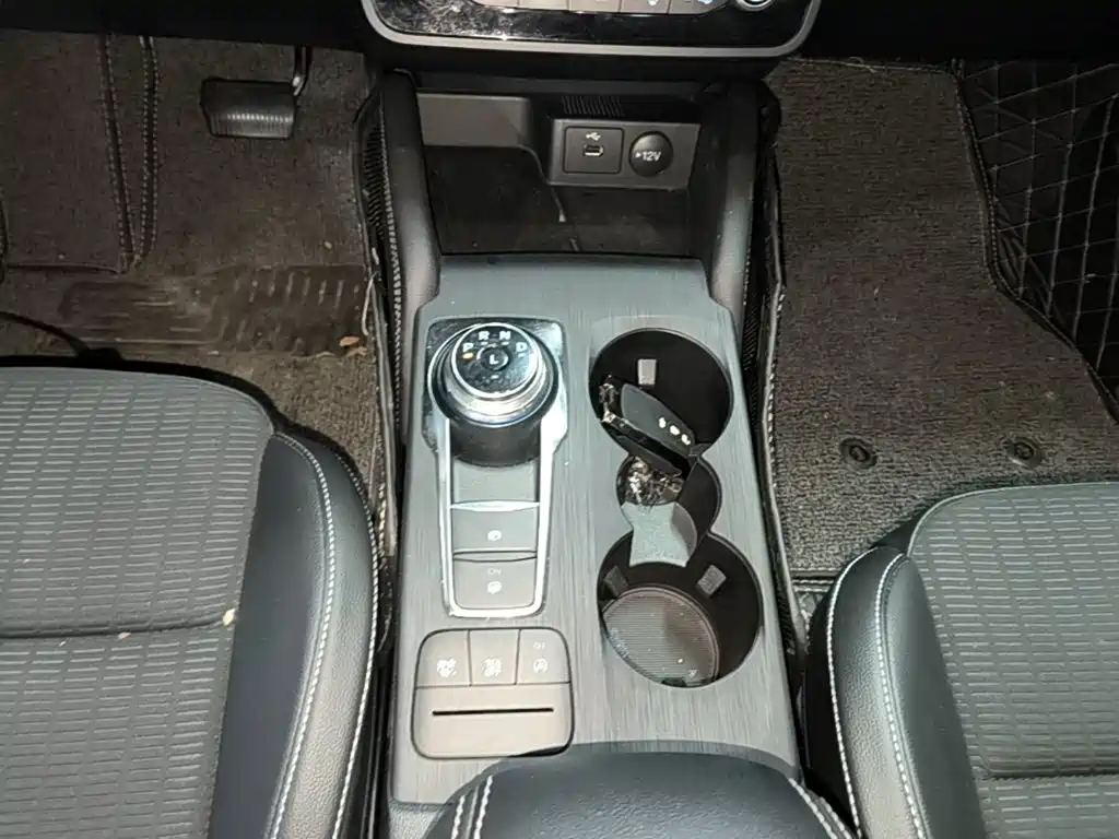 Ford Focus 2022 2021 Hatchback EcoBoost 180 Auto Trend