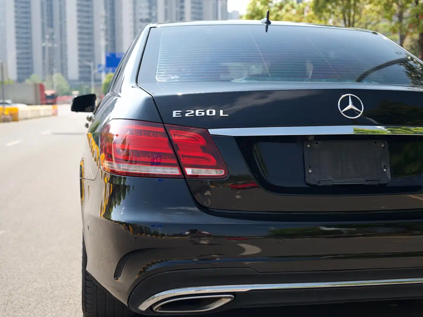 Mercedes-Benz E-Class 2015 Facelift E 200 L фото 20