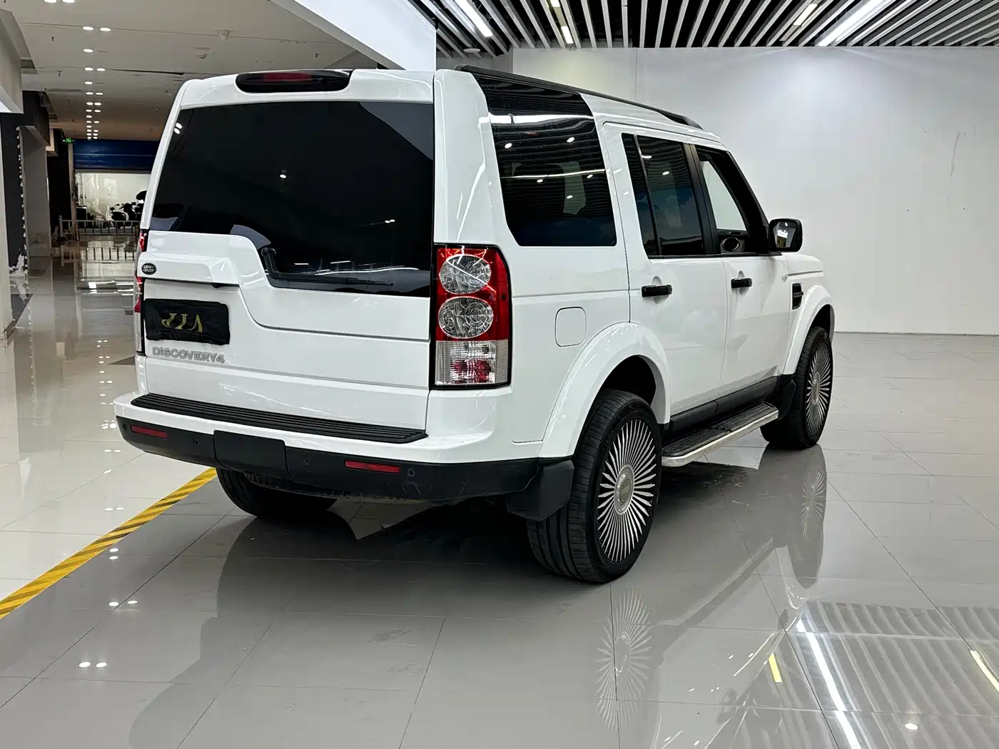 Фото 6 - Land Rover Discovery