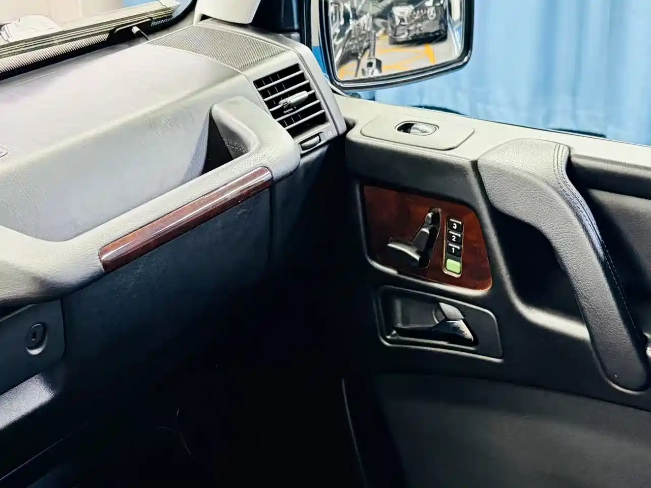 Mercedes-Benz G-Class 2010 G 500 фото 15