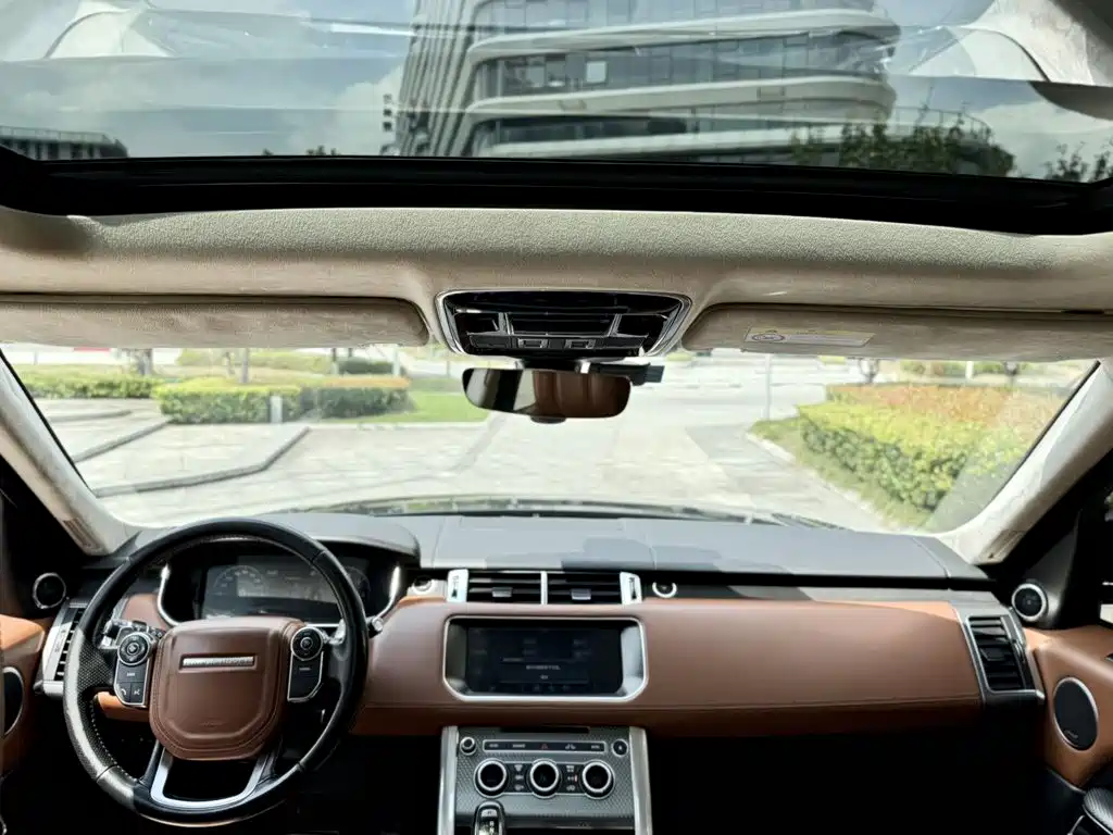 Фото 8 - Land Rover Range Rover Sport