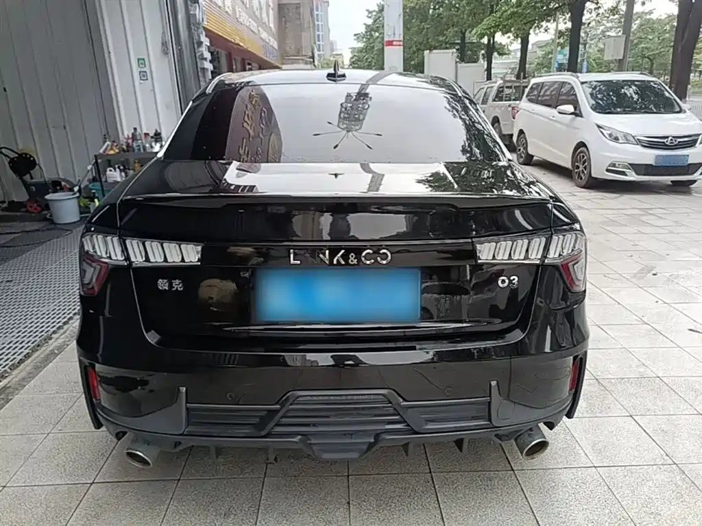 Lynk & Co 03 2021 2.0TD Auto Jin Champion Edition фото 6