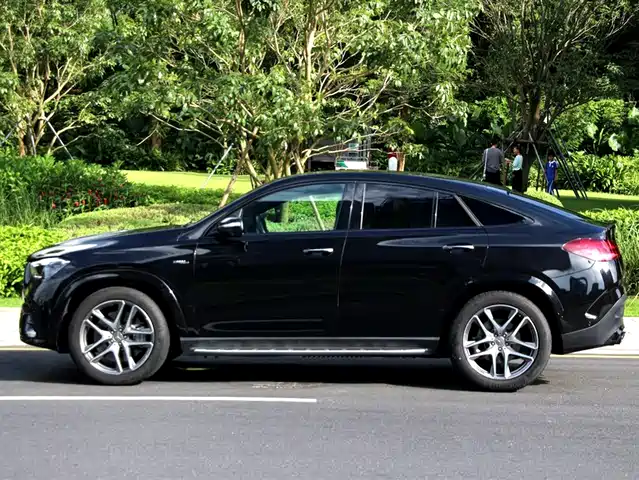 Mercedes-Benz GLE Coupe AMG 2025 AMG GLE 53 4MATIC+ Coupe SUV — фото 3