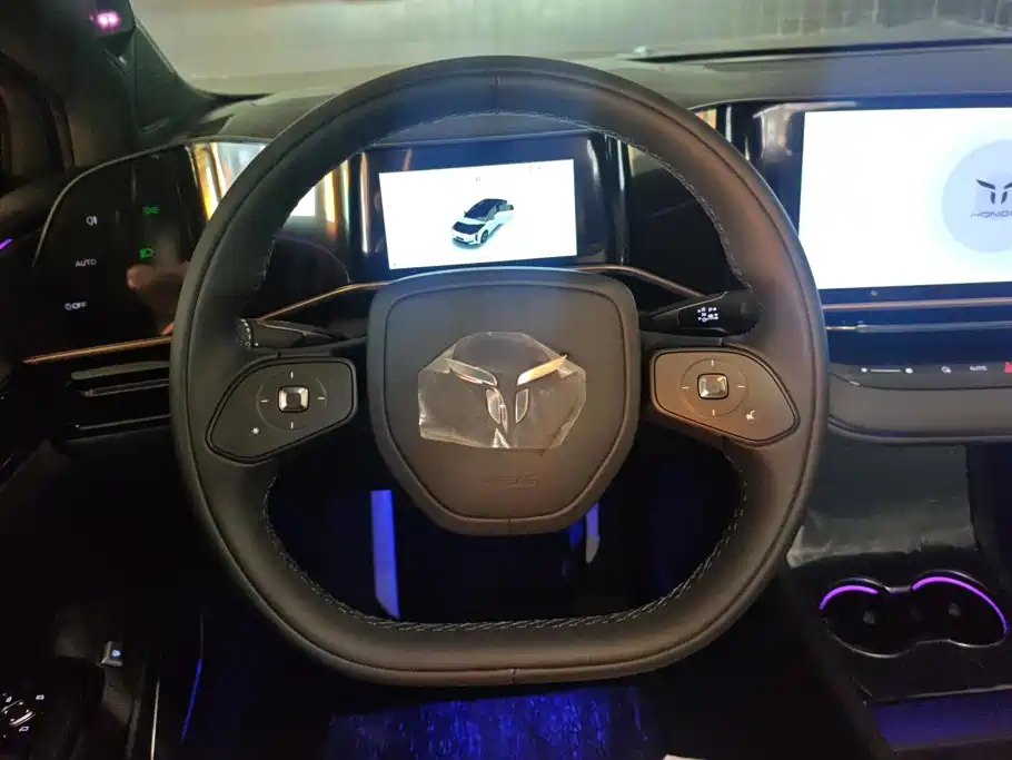 Hongqi EH7 2026 2025 690 Smart Selection Edition