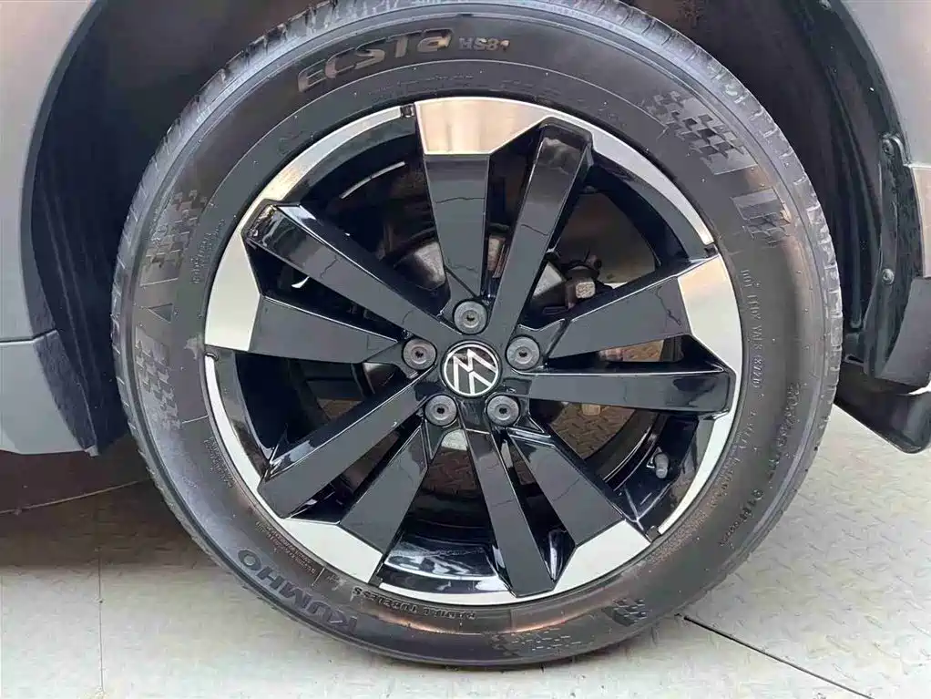 Volkswagen Tanying 2021 1.5L Automatic Smart Connect Edition фото 30