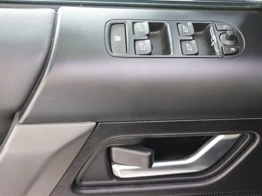 Land Rover Freelander 2 2007 3.2L фото 12