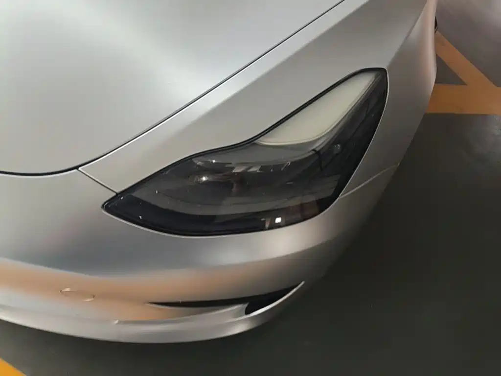 Фото 19 - Tesla Model 3