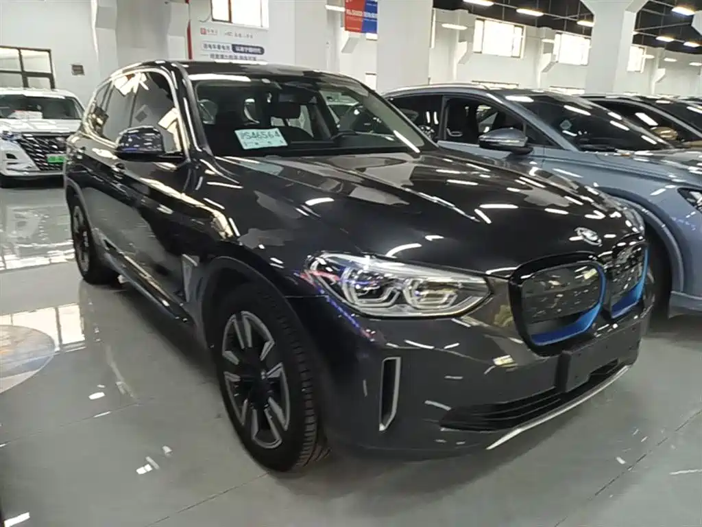 BMW iX3 2021 Facelift Leading фото 4