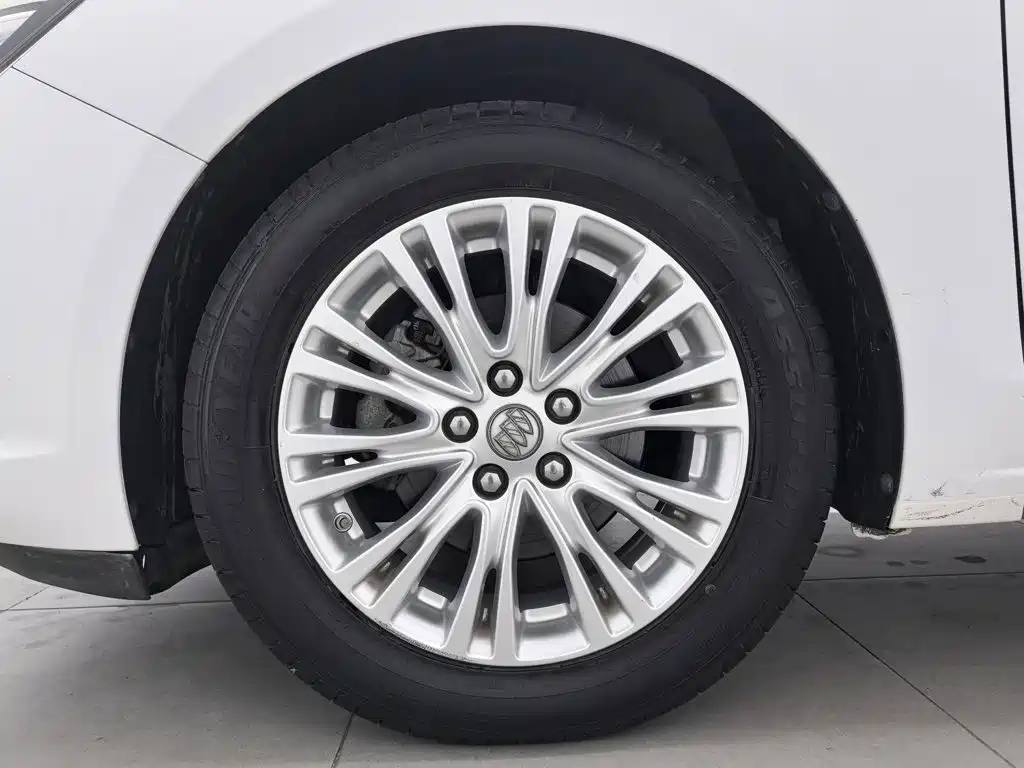 Фото 17 - Buick Excelle