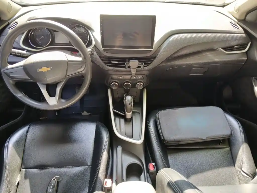 Photo 13 - Chevrolet Cavalier