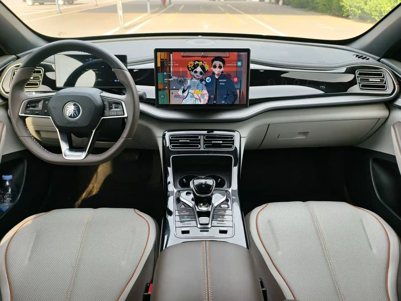 BYD Qin PLUS 2024 Glory Edition DM-i 120KM Surpass фото 11