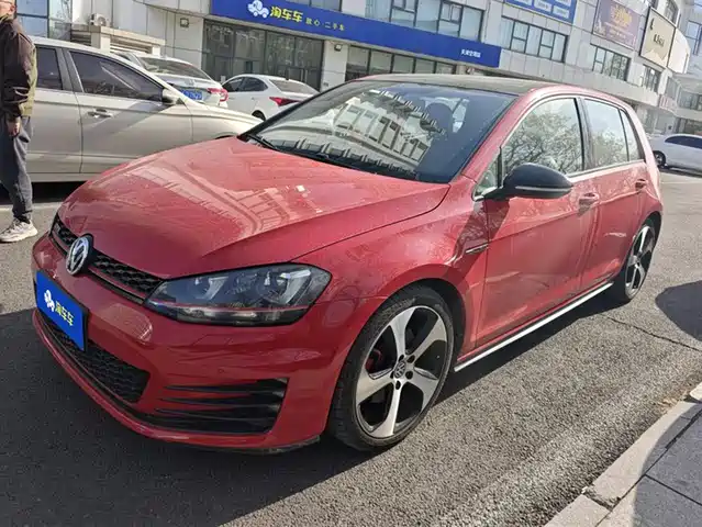 VOLKSWAGEN GOLF GTI