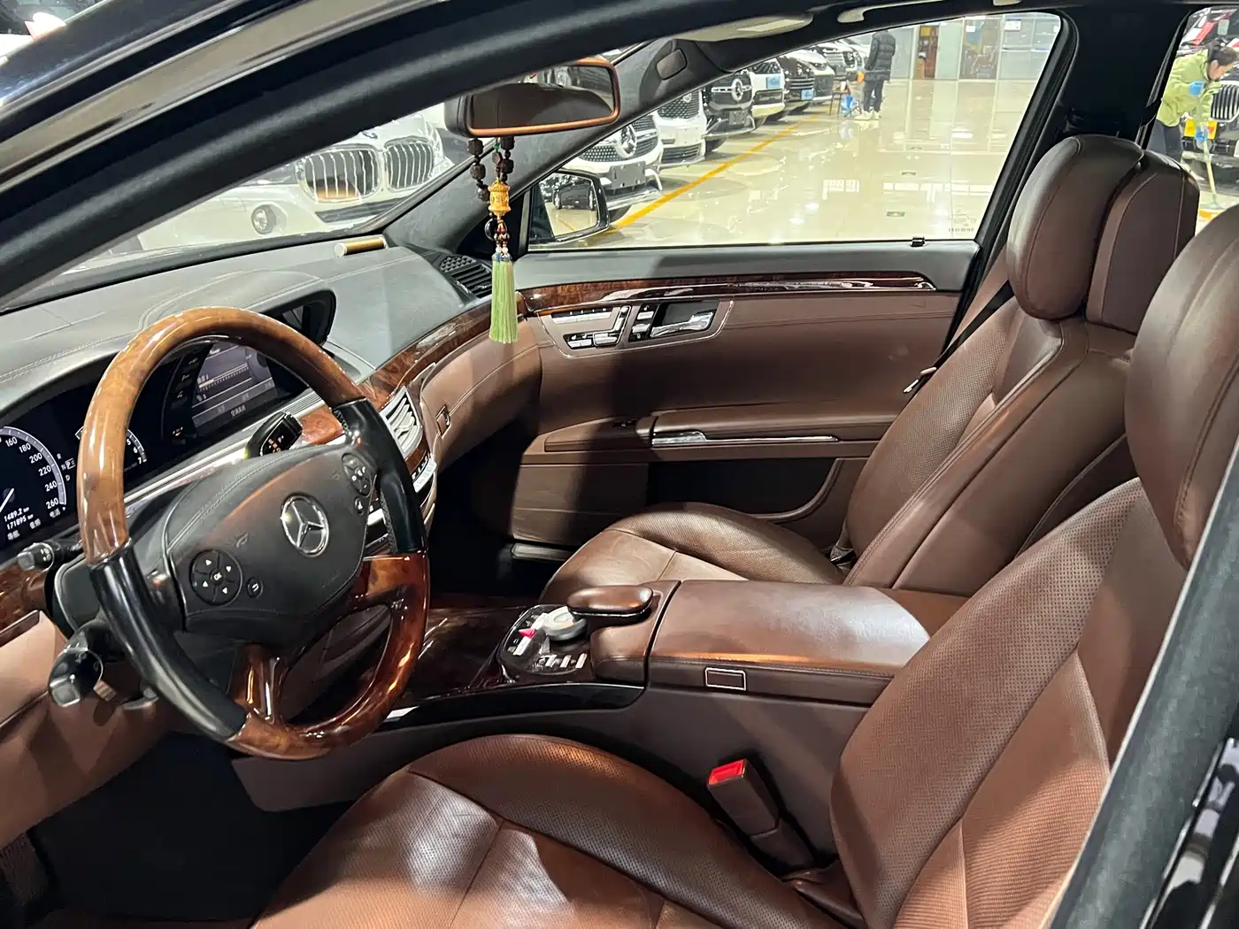 Mercedes-Benz S-Class 2011 S 500 L CGI 4MATIC фото 13