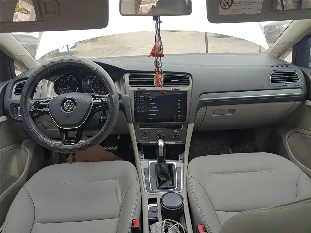Volkswagen Golf 2015 1.4TSI Automatic Comfort фото 10