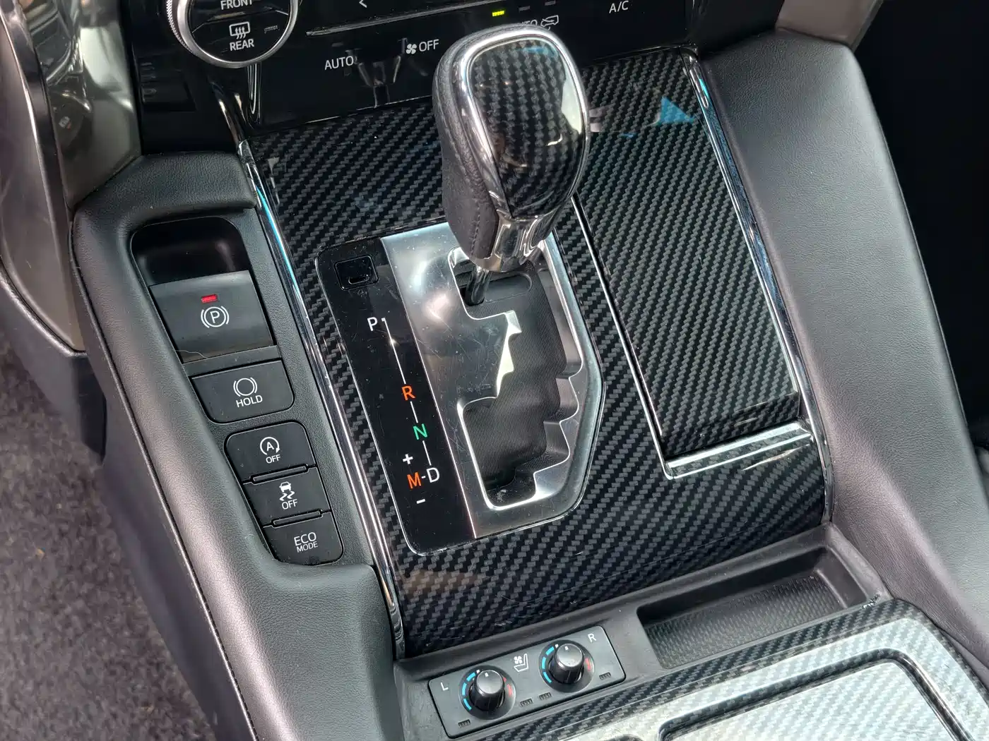 Toyota Alphard 2018 Facelift 3.5L Luxury Edition фото 8