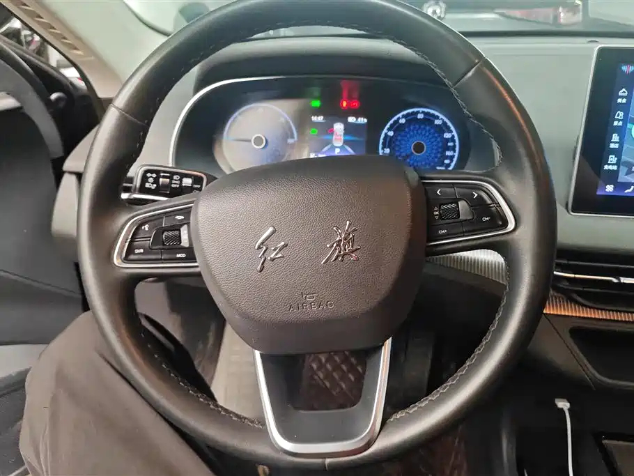 Hongqi E-QM5 2022 431km Charging Enjoyment Edition фото 15
