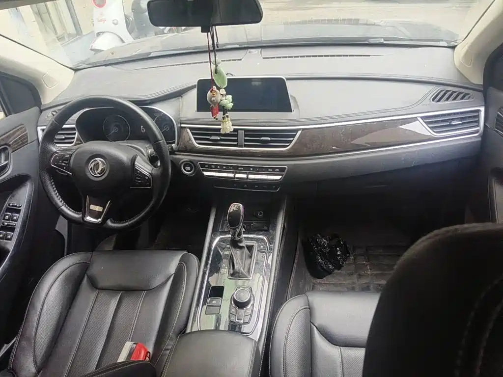 Dongfeng Fengguang Fengguang 580 2020 2020 1.5T CVT Luxury