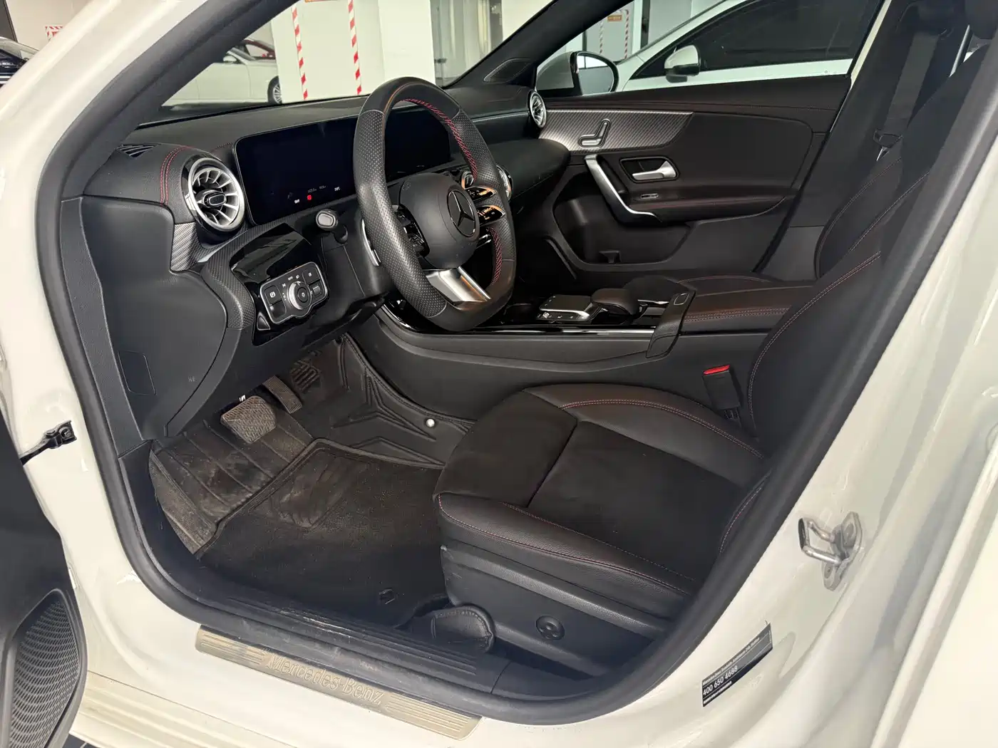 Mercedes-Benz A-Class 2024 A 200 L Fashion Edition фото 11