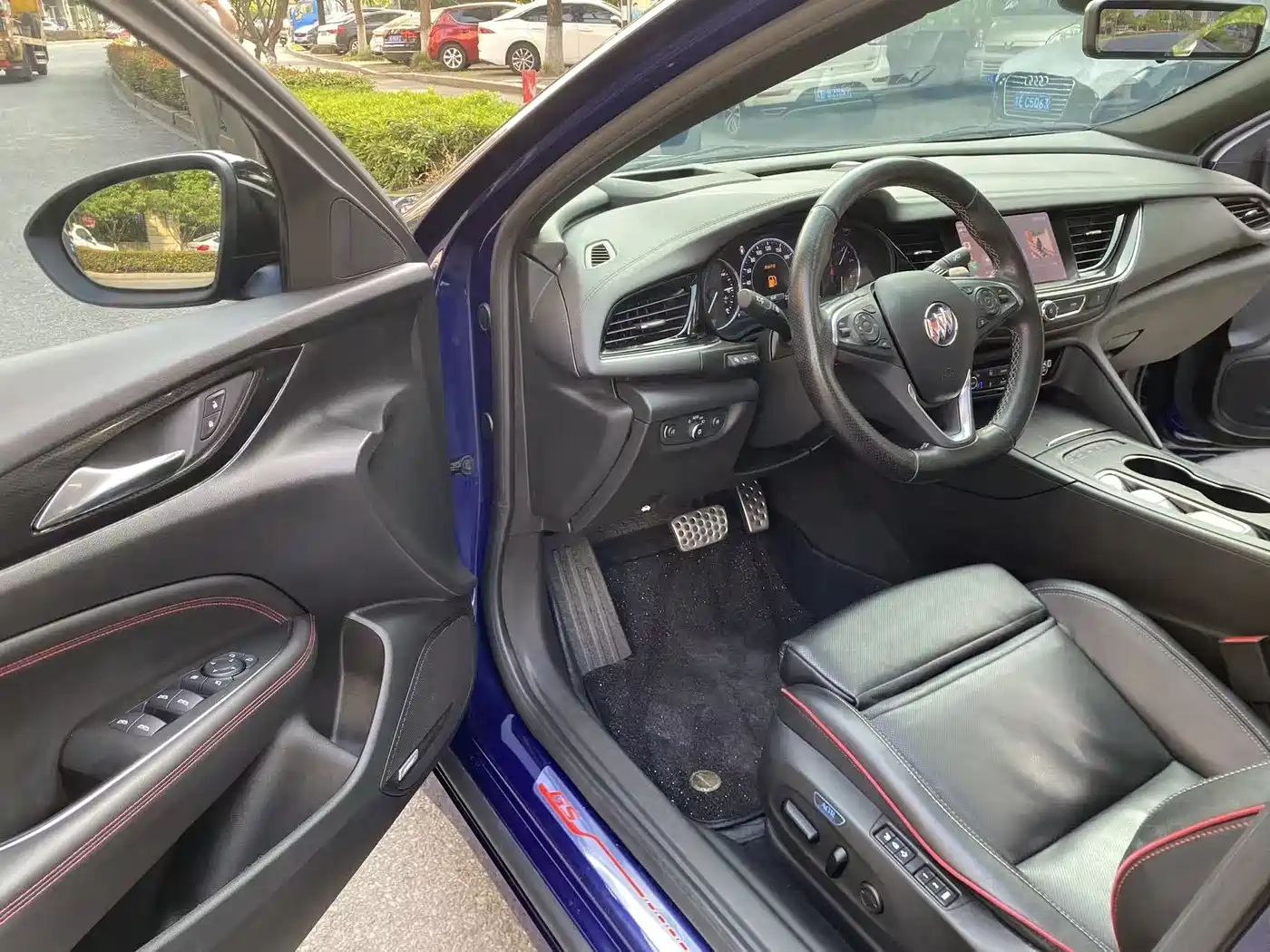 Buick Regal 2020 GS 28T Premium фото 4