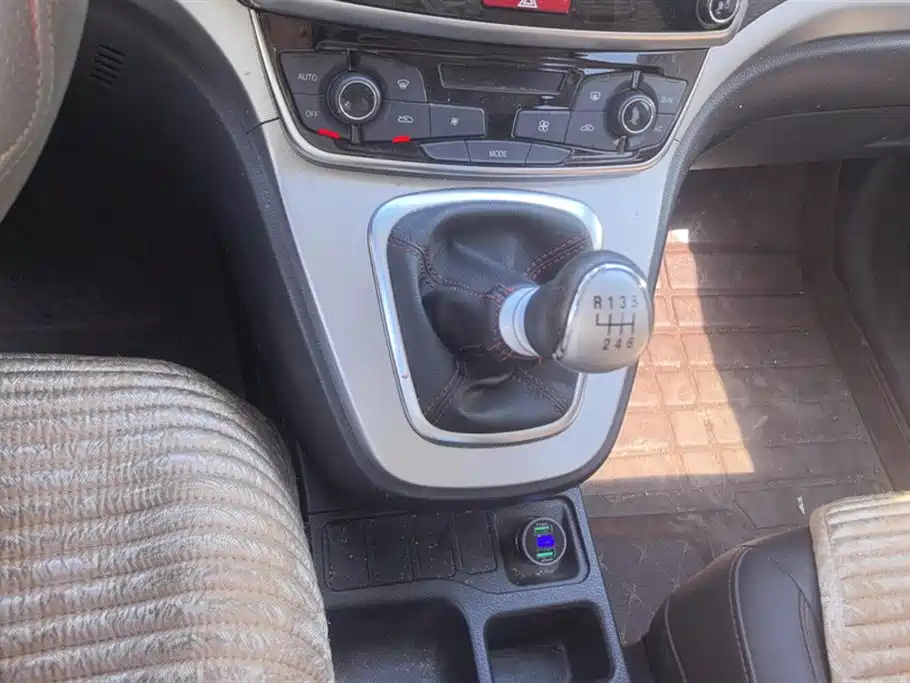 Haval M6 2019 1.5T Manual 2WD Elite Type China VI фото 16