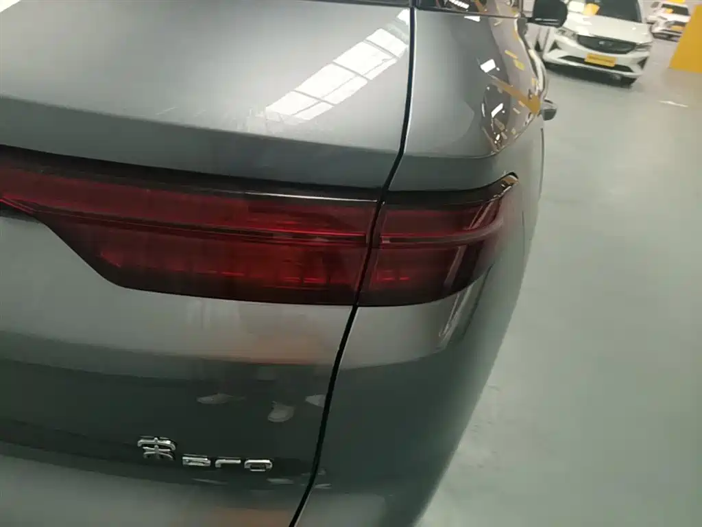 BYD Song Pro New Energy 2025 2nd Gen DM-i 75KM Surpass фото 8