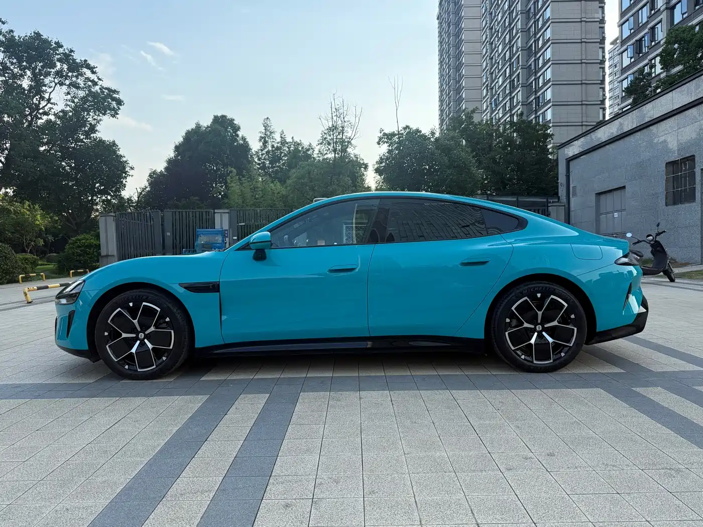 Xiaomi Auto Xiaomi SU7 2024 RWD Ultra Long Range Advanced Smart Driving Pro Edition фото 15