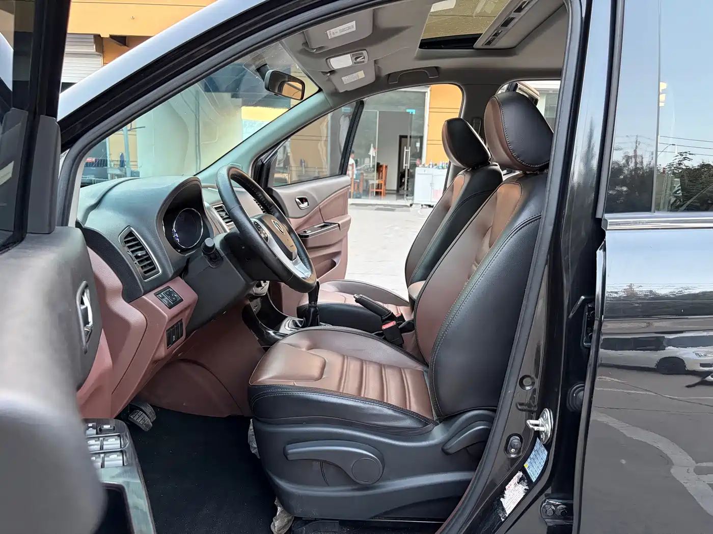 Dongfeng Fengxing Fengxing SX6 2017 2016 1.6L Manual Luxury