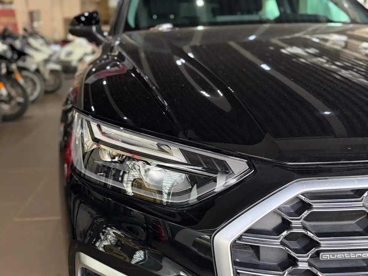 Audi Q5L 2024 Model 40 TFSI Luxury Dynamic фото 15