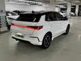 Фото 6 - BYD e2