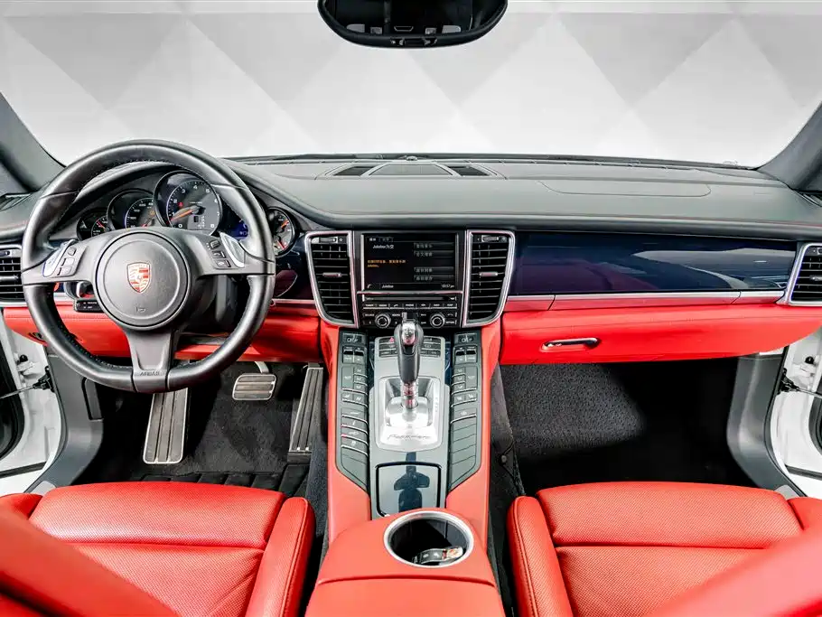 Porsche Panamera 2014 Panamera 4 3.0T фото 10