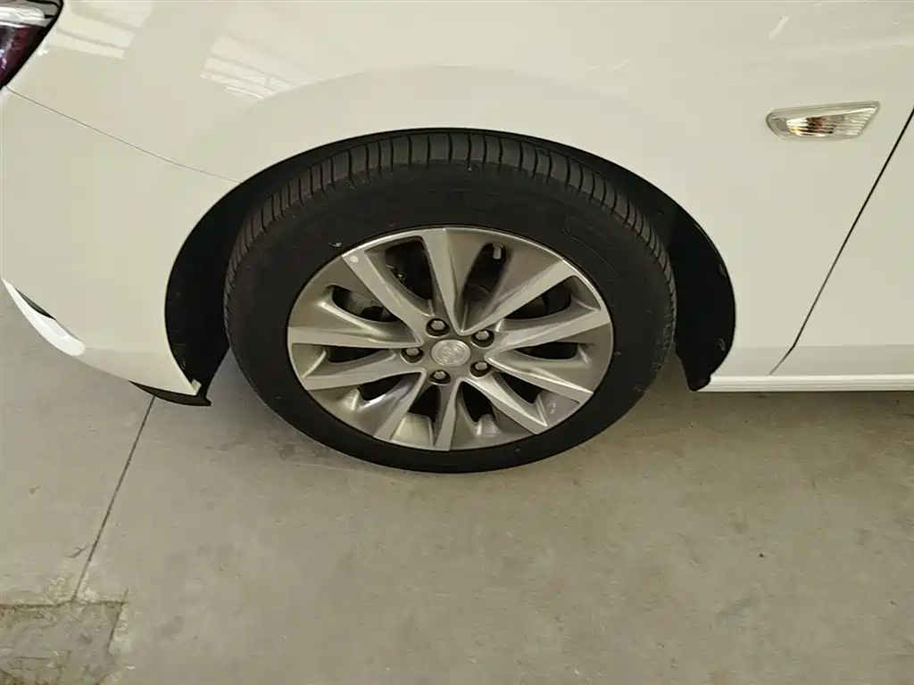 Buick GL6 2021 323T Mild Hybrid Connected Luxury фото 23