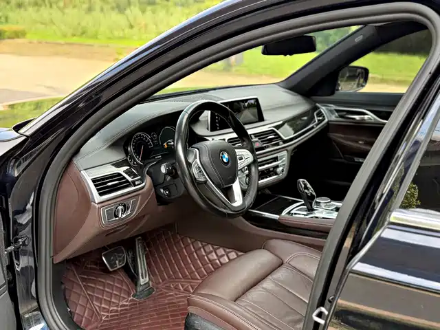BMW 7 Series 2018 730Li Leading Type M Sport Package — фото 5