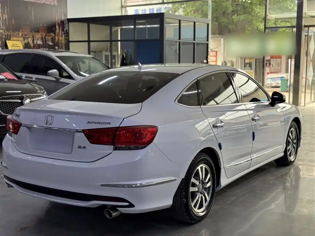 Honda Spirior 2017 2015 2.0L Premium Edition
