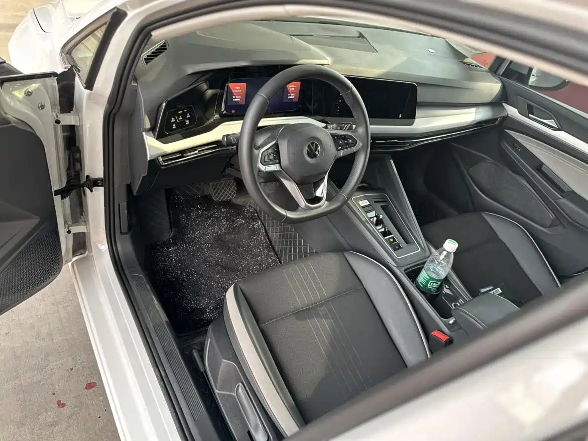 Volkswagen Golf 2023 280TSI DSG Pro фото 5