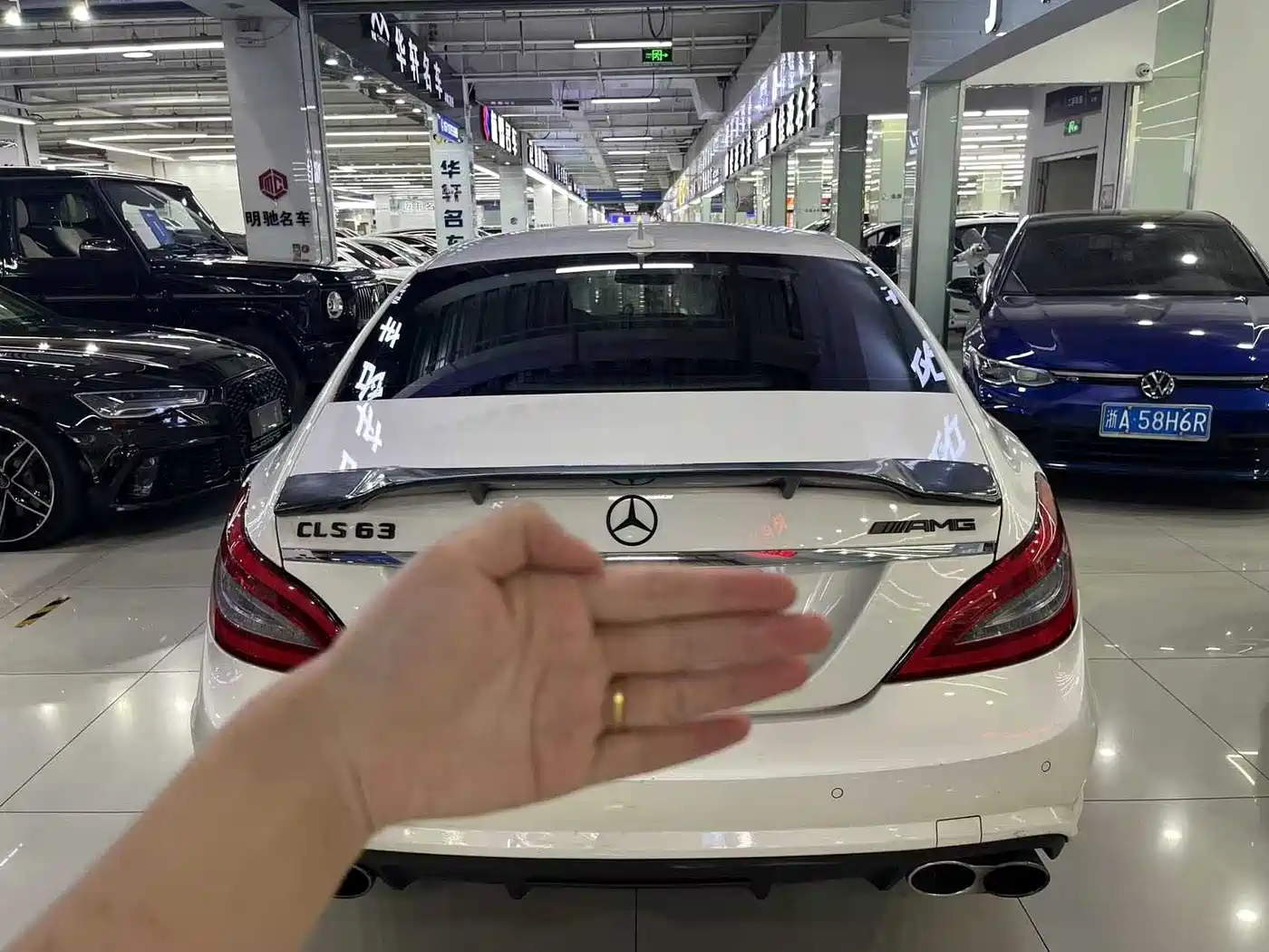 Mercedes-Benz CLS AMG 2012 AMG CLS 63 фото 9