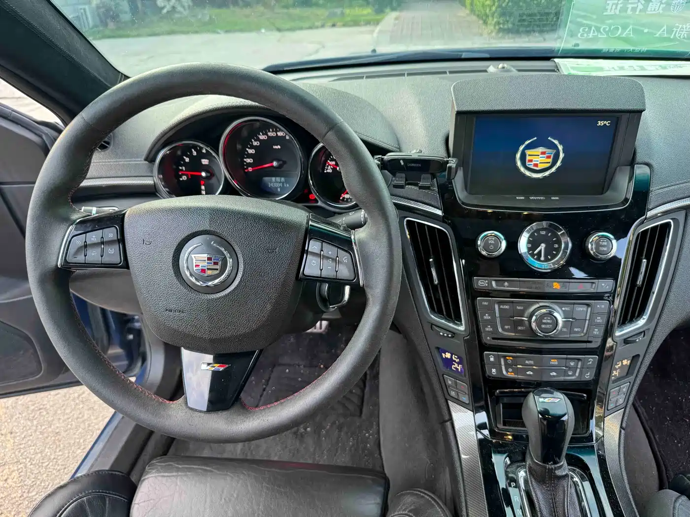 Cadillac CTS (Import) 2009 Model 6.2L CTS-V фото 13