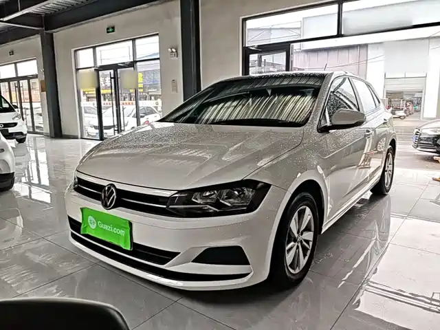 Volkswagen Polo Plus 1.5L, автомат, Panoramic Enjoy