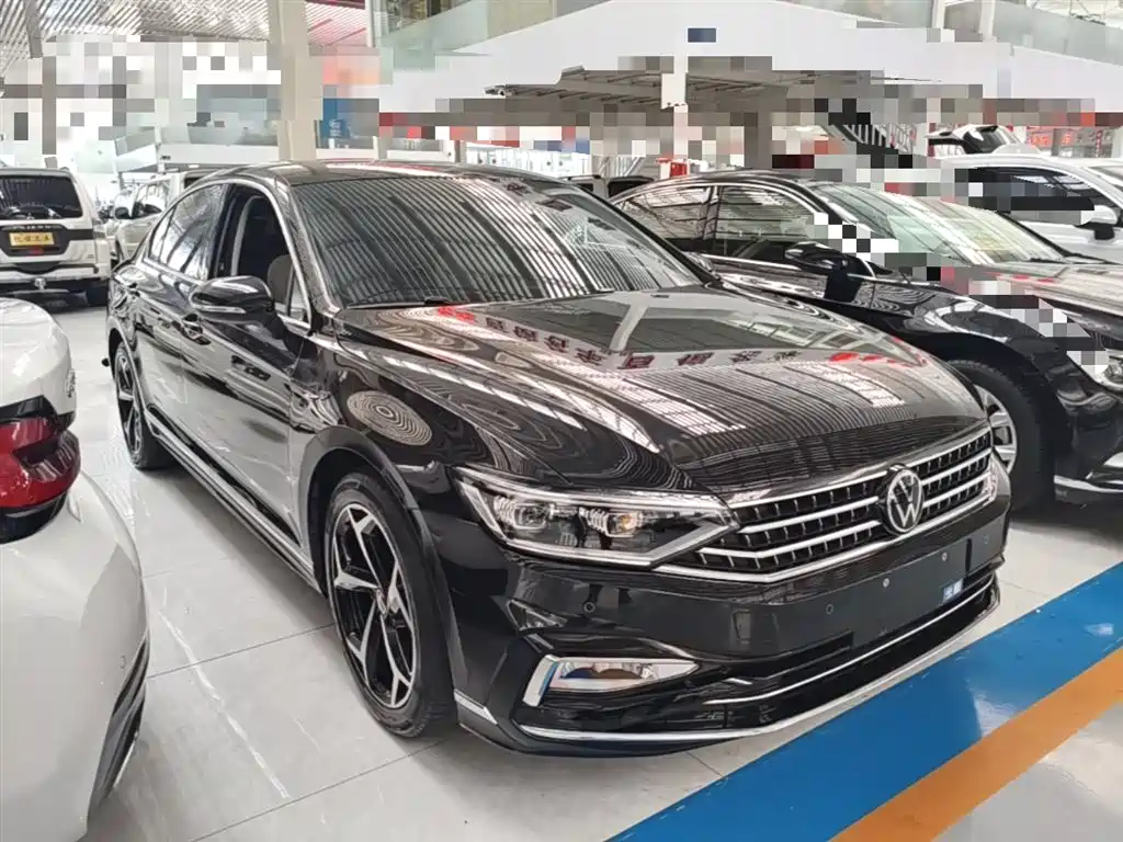 Volkswagen Magotan 2023 Model 2 Million Commemorative Edition 330TSI DSG Luxury фото 4