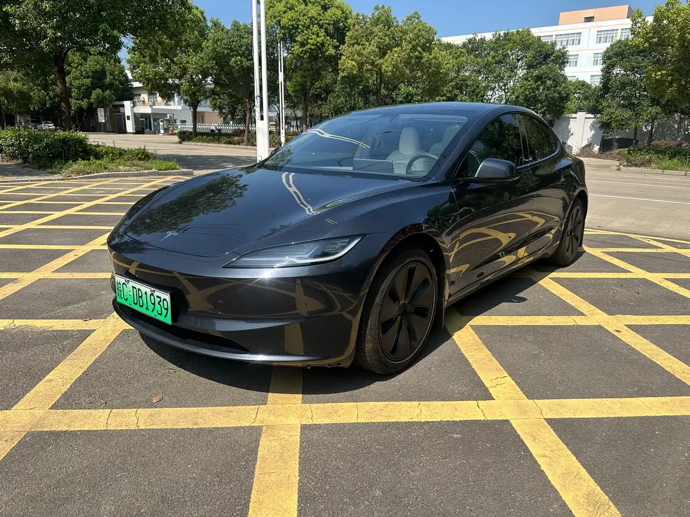 Tesla Model 3 2023