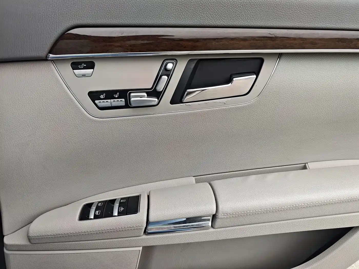 Mercedes-Benz S-Class 2012 S 300 L Business Grand Edition фото 17