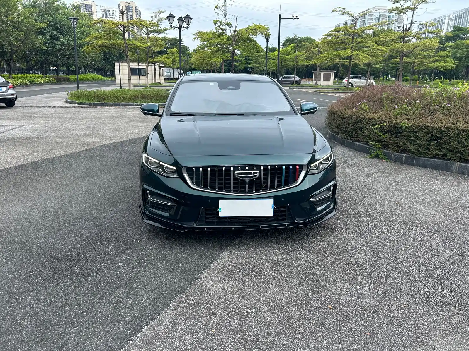 Фото 2 - Geely Preface