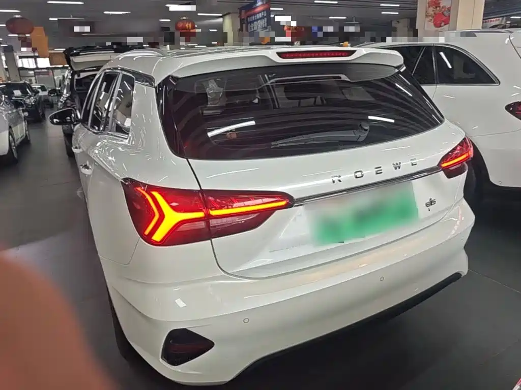 Фото 6 - Roewe Ei5