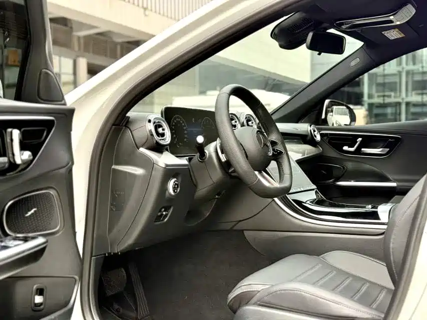 Mercedes-Benz C-Class 2024 C 260 L Sport фото 6