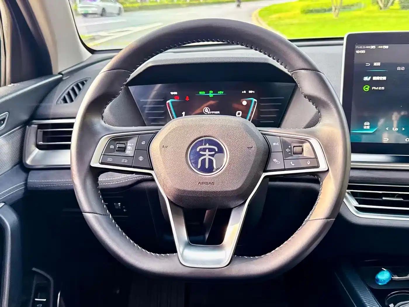 BYD Song Pro New Energy 2019 DM 1.5T AWD High-Performance Edition фото 14
