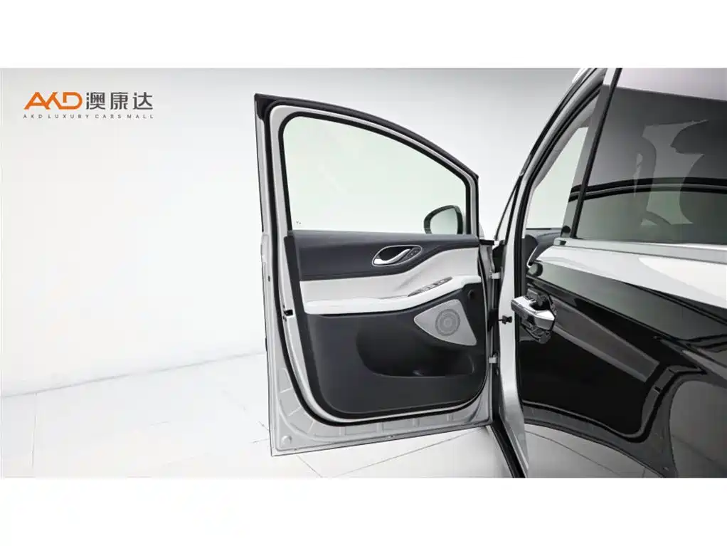 Voyah Auto Voyah Dreamer 2025 PHEV AWD Flagship Qian Kun Edition фото 11