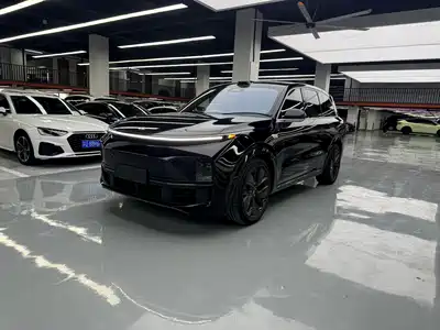 Li Auto L8