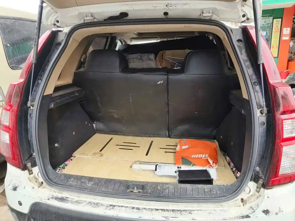Dongfeng Fengxing Joyear X3 2015 2015 1.5L Premium Model