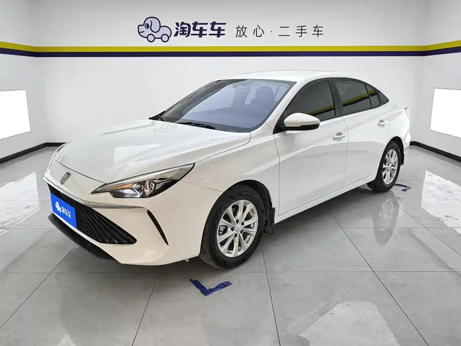 Roewe Roewe i5 2023 1.5L Manual Comfort Edition