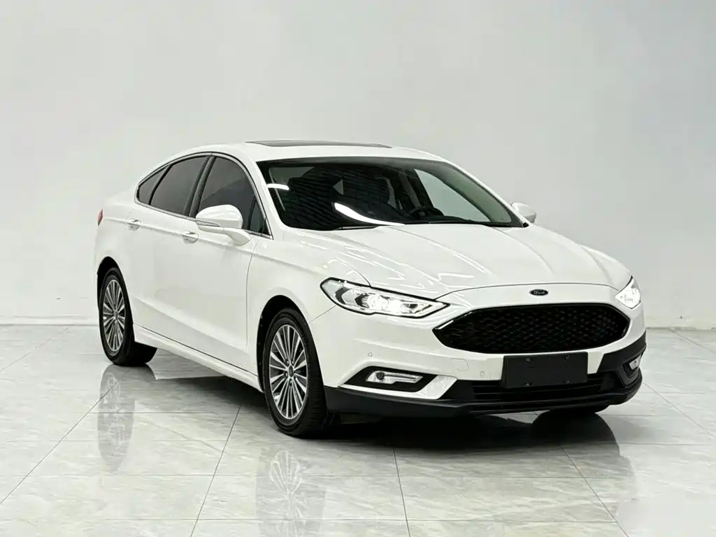 Фото 4 - Ford Mondeo